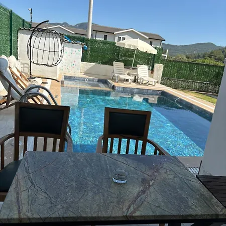 Villa Asil Villa *